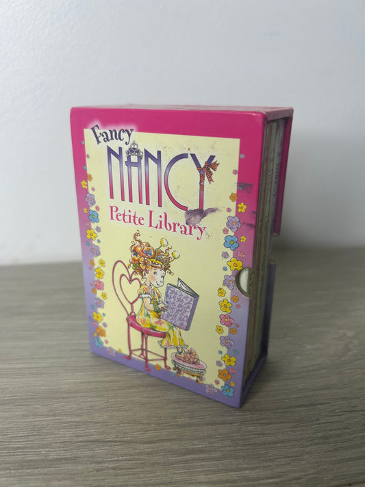 Fancy Nancy Petit set of 4 books